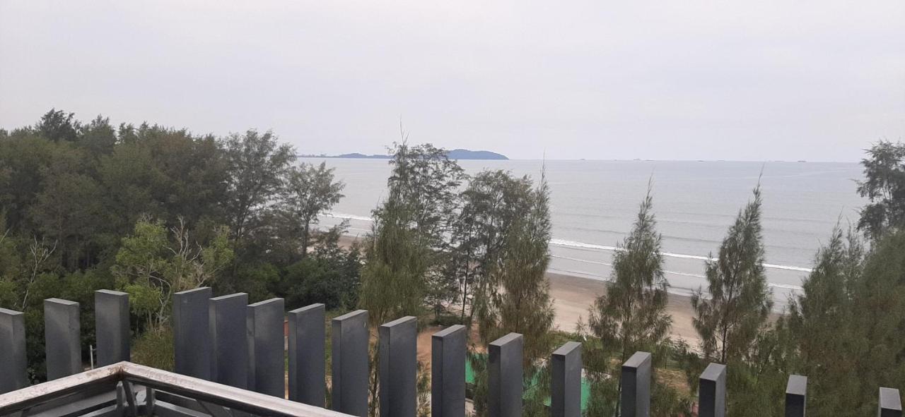 Nra @ Sg Resort Residences Kuantan Bagian luar foto